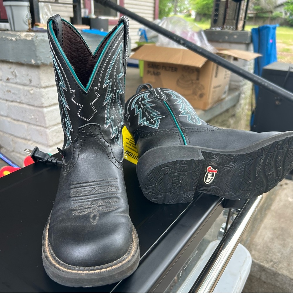Justin Boots Black Leather Ankle Work Booties with Teal Stitching